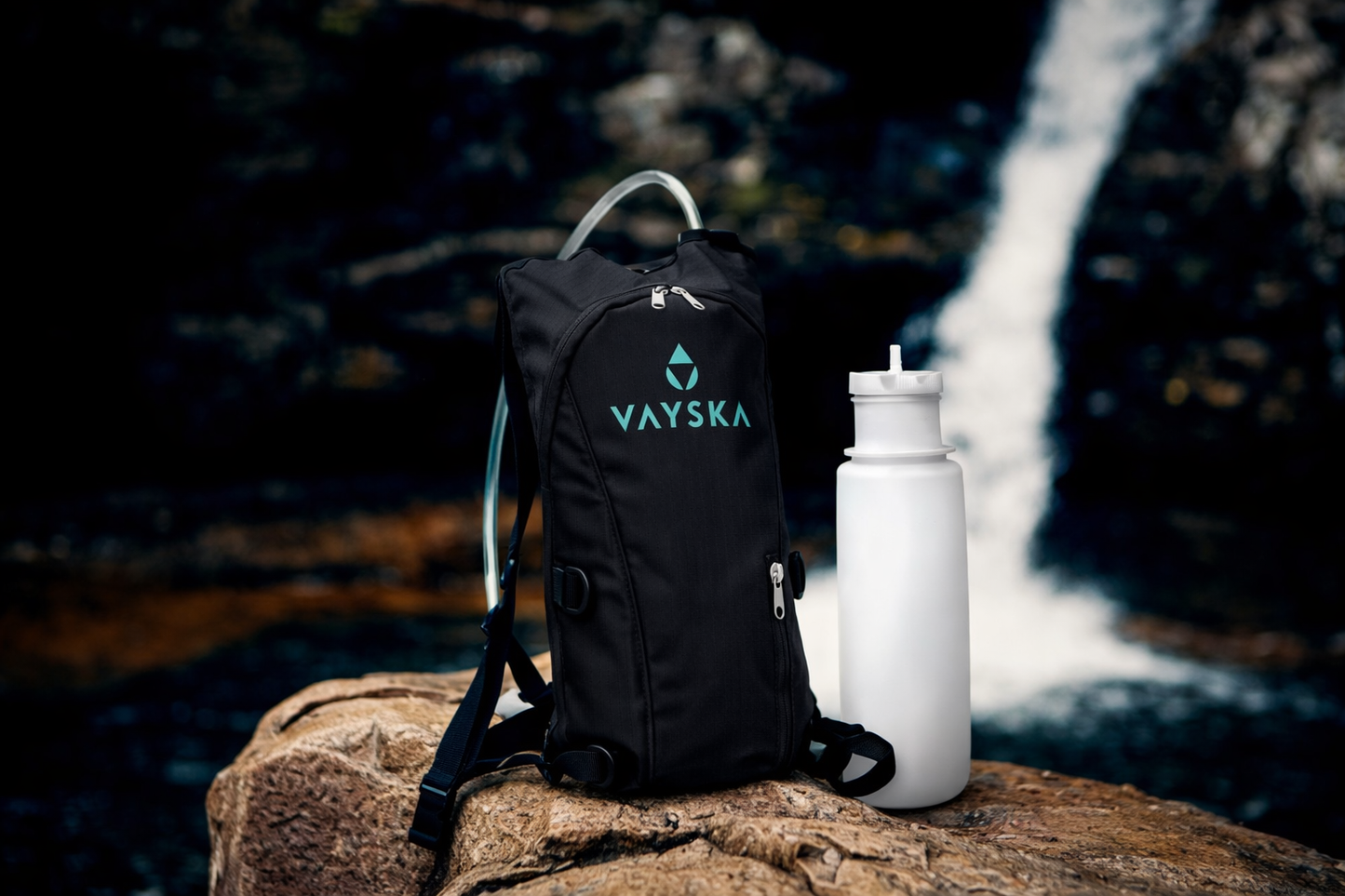 Vayska Hydration Pack - 2 Liter Bottle